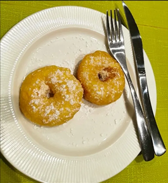 Apple dessert