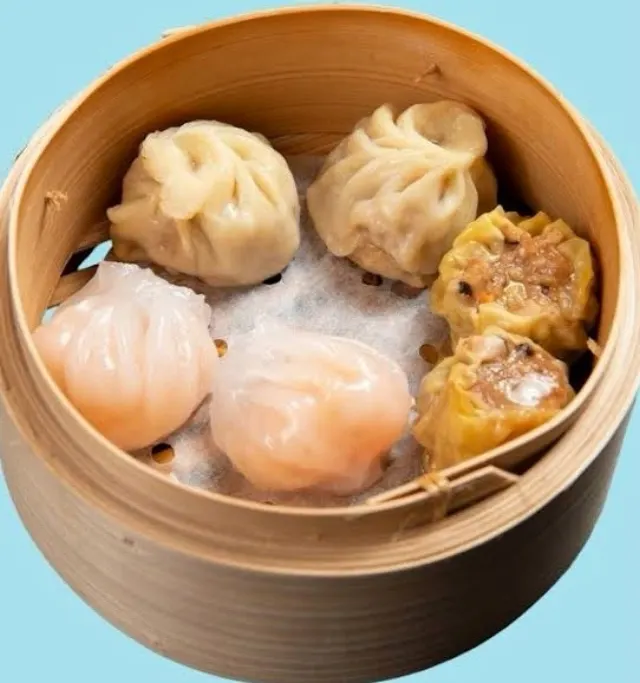Six dim-sum dumplings